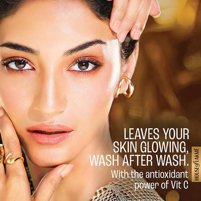 Lakme Vitamin C Brilliance Facewash with Vitamin C 100 gm - Highlighters & Illuminators