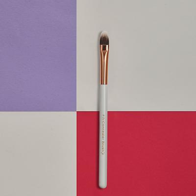 Pigment Play Concealer Brush 1's - Face Brush