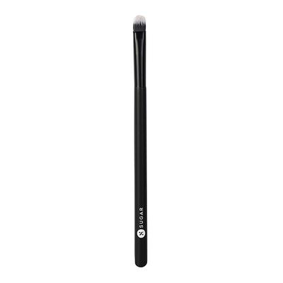 SUGAR Cosmetics Blend Trend Eyeshadow Brush - 041 Flat - Eyeshadow, Bases & Primers