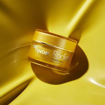 Rodial Bee Venom Anti-Aging Moisturizer-Firming & Repairing Skin Barrier with Vit C & Cyclopeptides 50 ml - Face Moisturizers