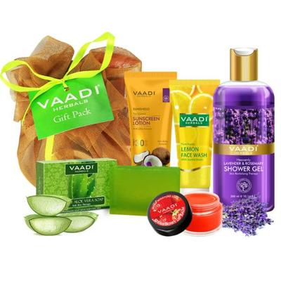 Vaadi Herbals All Purpose Complete Skin Care Travel Kit 555 gm - Face Wash & Cleansers
