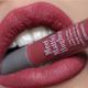 theBalm cosmetics Meet Matte Hughes Confident Liquid Lipstick 7.4 ml - Liquid Lipsticks