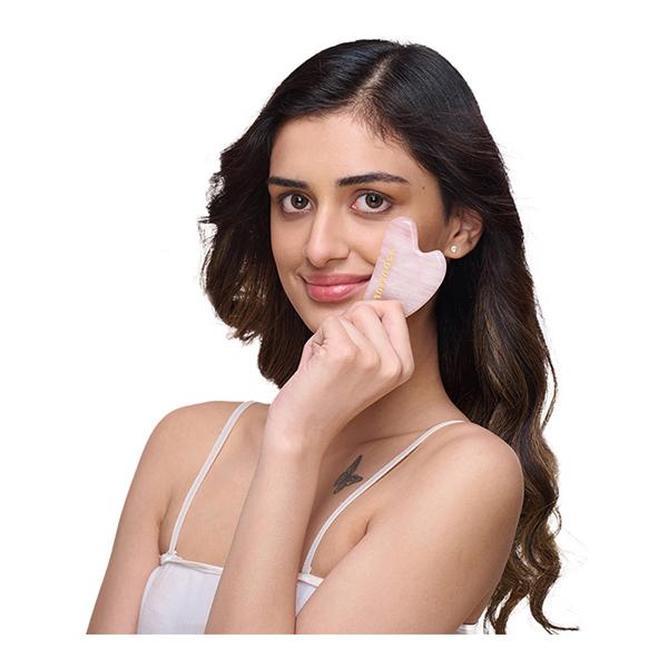 Be Soulfull Gua Sha Face Massaging Stone - Natural Rose Quartz 155 gm - Massagers