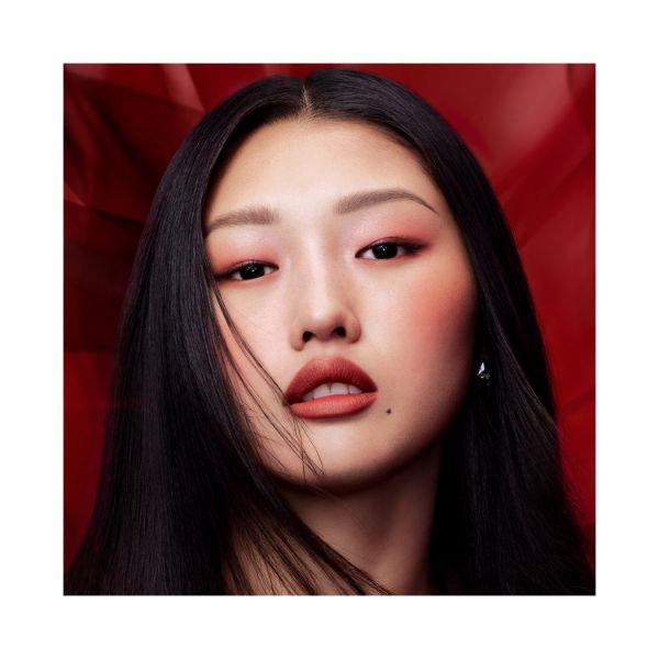 M.A.C Powder Kiss Velvet Blur Slim Stick-Sweet Cinnamon 2 gm - Lipsticks