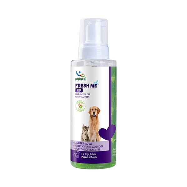 Netmeds | Natural Remedies Fresh Me Up Mild Waterless Foam Cleanser 450 ml