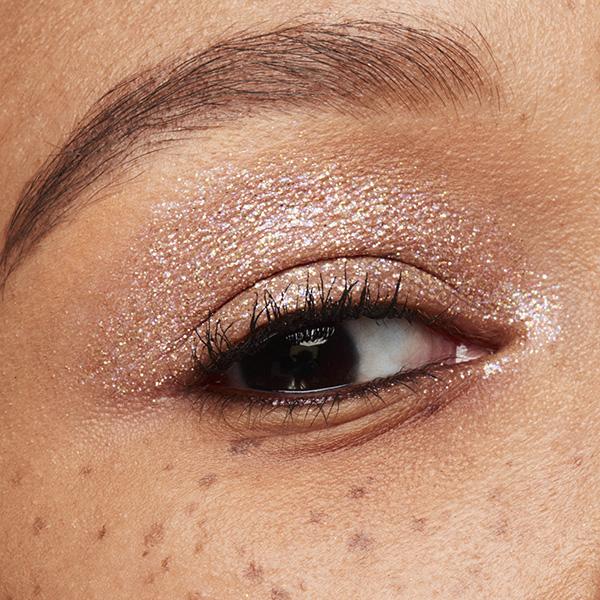 M.A.C Dazzleshadow Liquid - Not Afraid To Sparkle 4.6gm - Eye Shadow Palettes