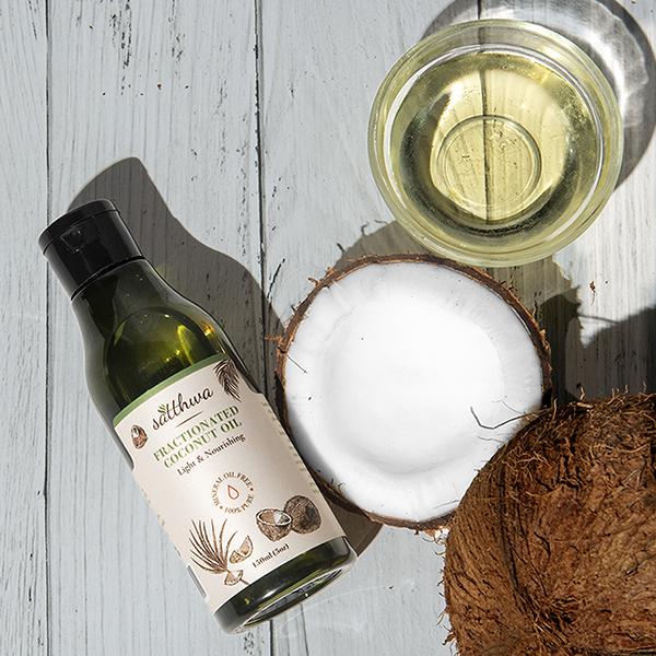 Satthwa Light & Nourishing Fractionated Coconut Oil 150 ml - Carrier Oils