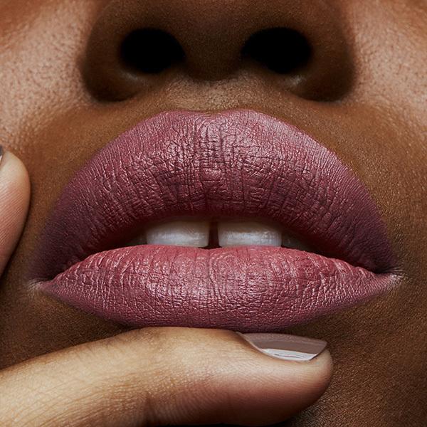 M.A.C Matte Lipstick - Mehr 3 gm - Lipsticks