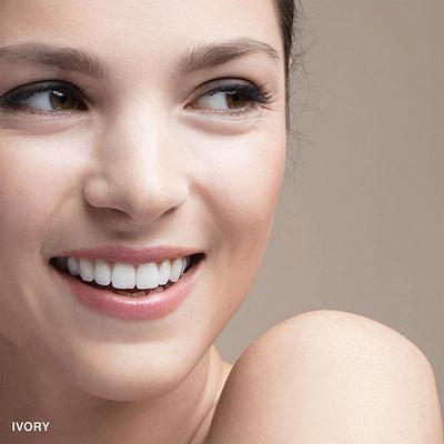 Bobbi Brown Skin Long-Wear Weightless Foundation - Ivory (C-024) 30 ml - Foundation