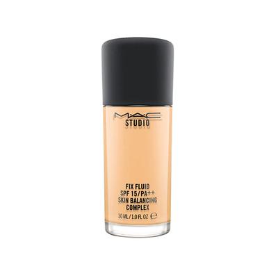 M.A.C Studio Fix Fluid Spf 15 Foundation-Nc 18 30 ml - Foundation
