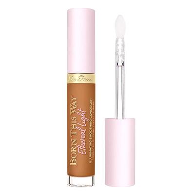 Too Faced Btw Illuminating Concealer Honey Graham 5 ml - Concealer