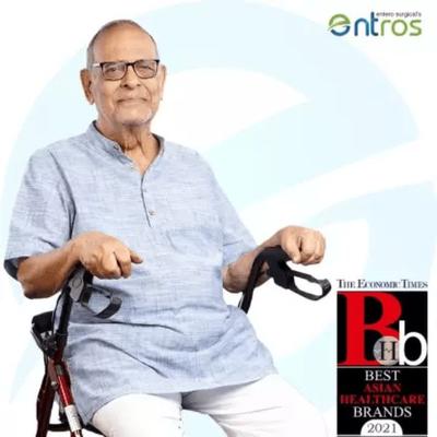 Entros Light Weight Folding Rollator with Wheels (SC5001) 1's - Walker & Walking Stick