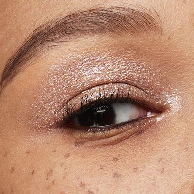 M.A.C Dazzleshadow Liquid - Not Afraid To Sparkle 4.6gm - Eye Shadow Palettes