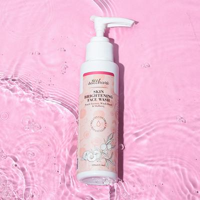 Satthwa Skin Brightening Face Wash - Peach Extracts, Witch Hazel & Mulberry 100 ml - Face Washes