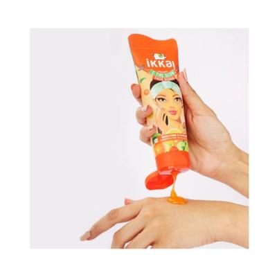 IKKAI Organic C The Glow Face Scrub 100 gm - Scrubs & Exfoliants